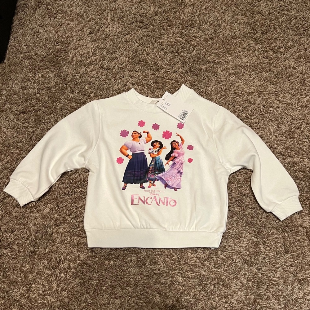 H&M Disney Encanto Sweatshirt Kids 3T 4T White Mirabel Luisa Isabela NWT
